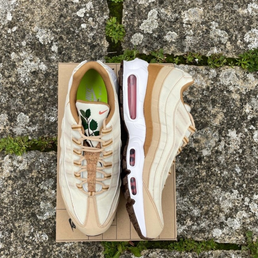 Nike Air Max 95 SE Cork, Coconut Milk, Beige white and green Sneakers
